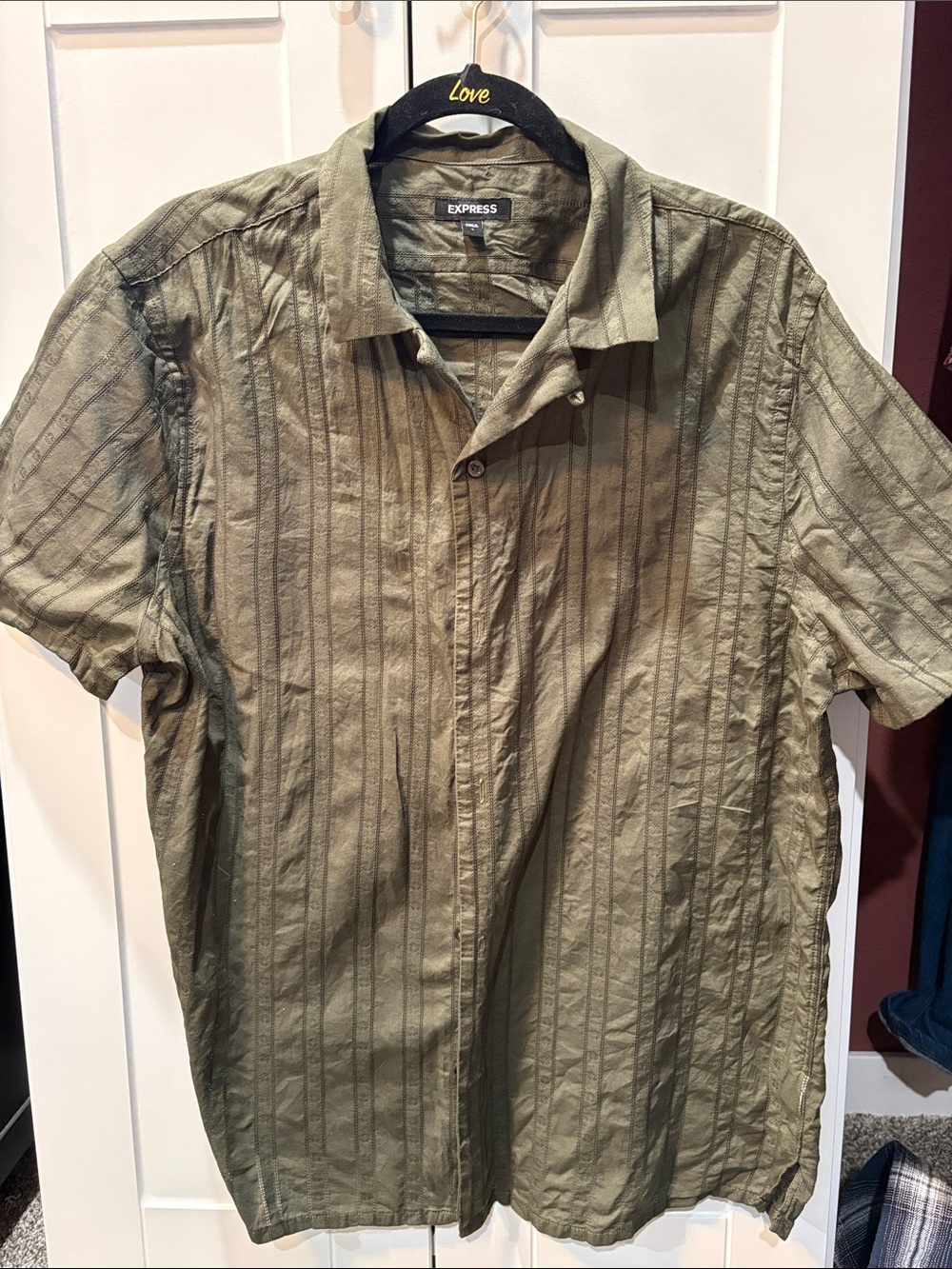 Express Olive Textured Short-Sleeve Button-Down Shirt